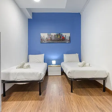 アパート Charming 2br With Balcony & Views, By 360 Estates