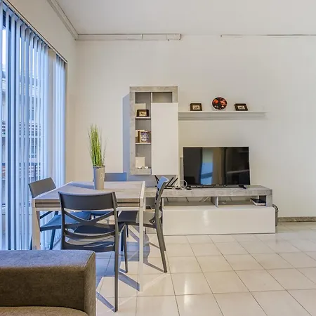 アパート Charming 2br With Balcony & Views, By 360 Estates *