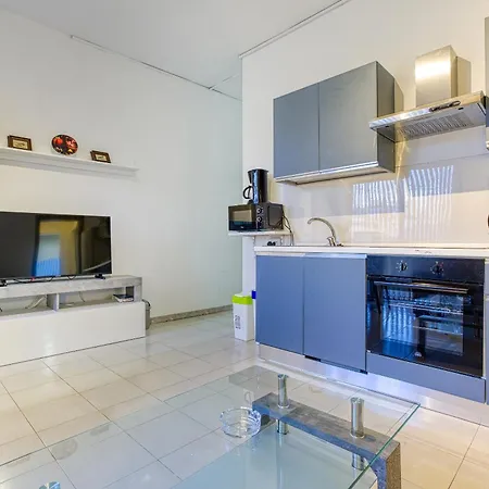 Charming 2br With Balcony & Views, By 360 Estates Sliema