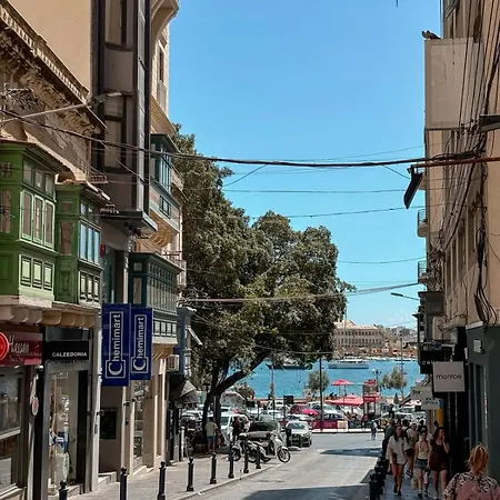 Charming 2br With Balcony & Views, By 360 Estates