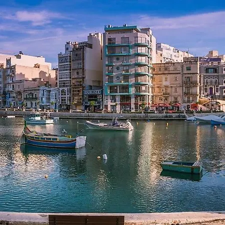 Charming 2br With Balcony & Views, By 360 Estates *