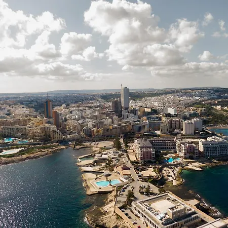 Charming 2br With Balcony & Views, By 360 Estates * Sliema