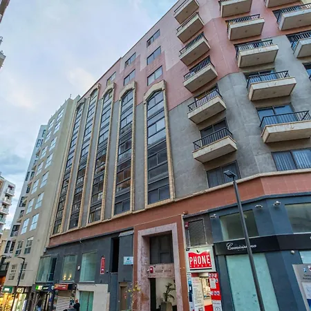 Daire Charming 2br With Balcony & Views, By 360 Estates *