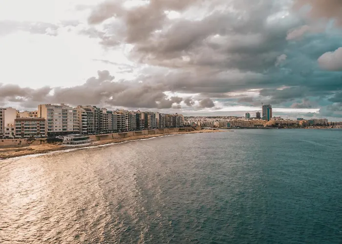 Apartment Charming 2br With Balcony & Views, By 360 Estates *