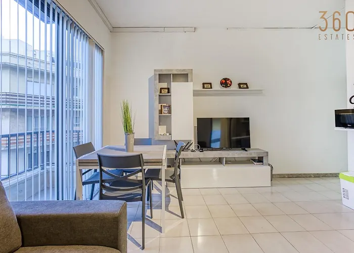 Apartment Charming 2br With Balcony & Views, By 360 Estates *