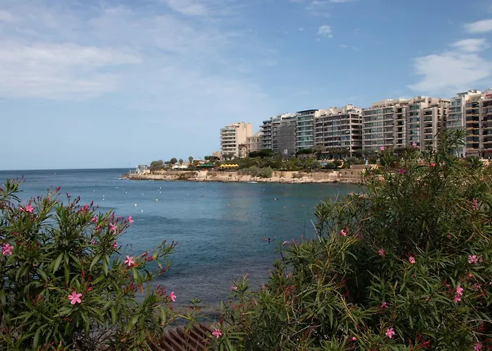 Charming 2br With Balcony & Views, By 360 Estates Apartment Sliema