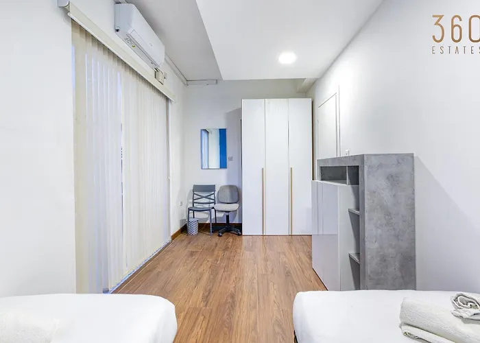 Apartment Charming 2br With Balcony & Views, By 360 Estates Sliema
