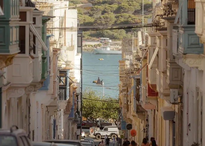 Charming 2br With Balcony & Views, By 360 Estates Sliema